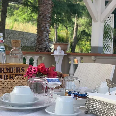 Mamma Rita Oda ve Kahvaltı 4*