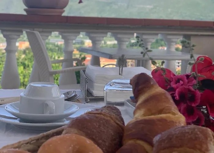 Alojamento de Acomodação e Pequeno-almoço Mamma Rita Tortora